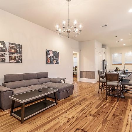 Hosteeva 3 Bedroom Cottage Close To St Charles 5 M Ride To Fq New Orleans Dış mekan fotoğraf