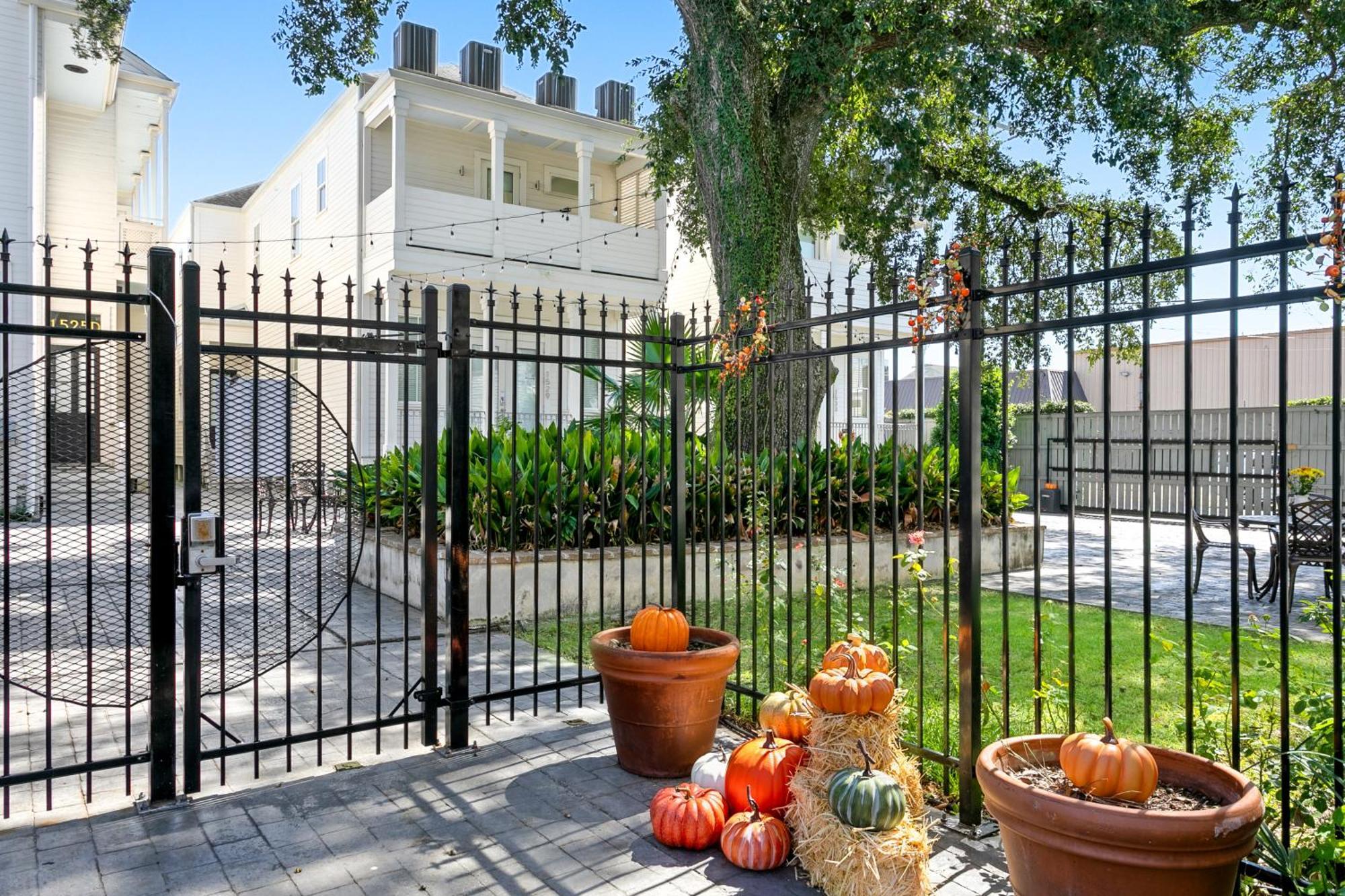 Hosteeva 3 Bedroom Cottage Close To St Charles 5 M Ride To Fq New Orleans Dış mekan fotoğraf