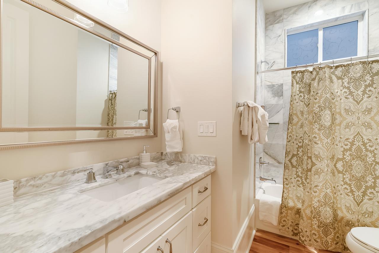 Hosteeva 3 Bedroom Cottage Close To St Charles 5 M Ride To Fq New Orleans Dış mekan fotoğraf