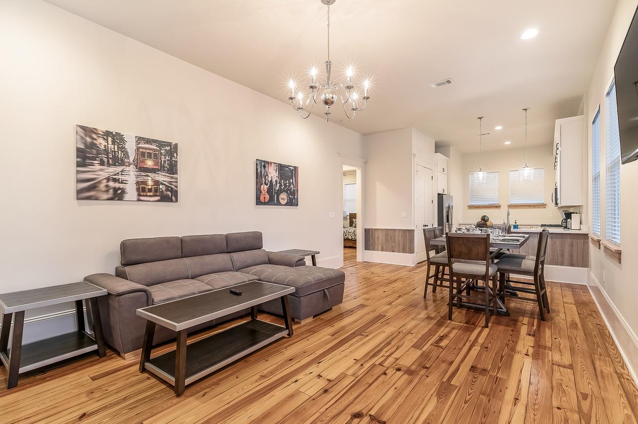 Hosteeva 3 Bedroom Cottage Close To St Charles 5 M Ride To Fq New Orleans Dış mekan fotoğraf