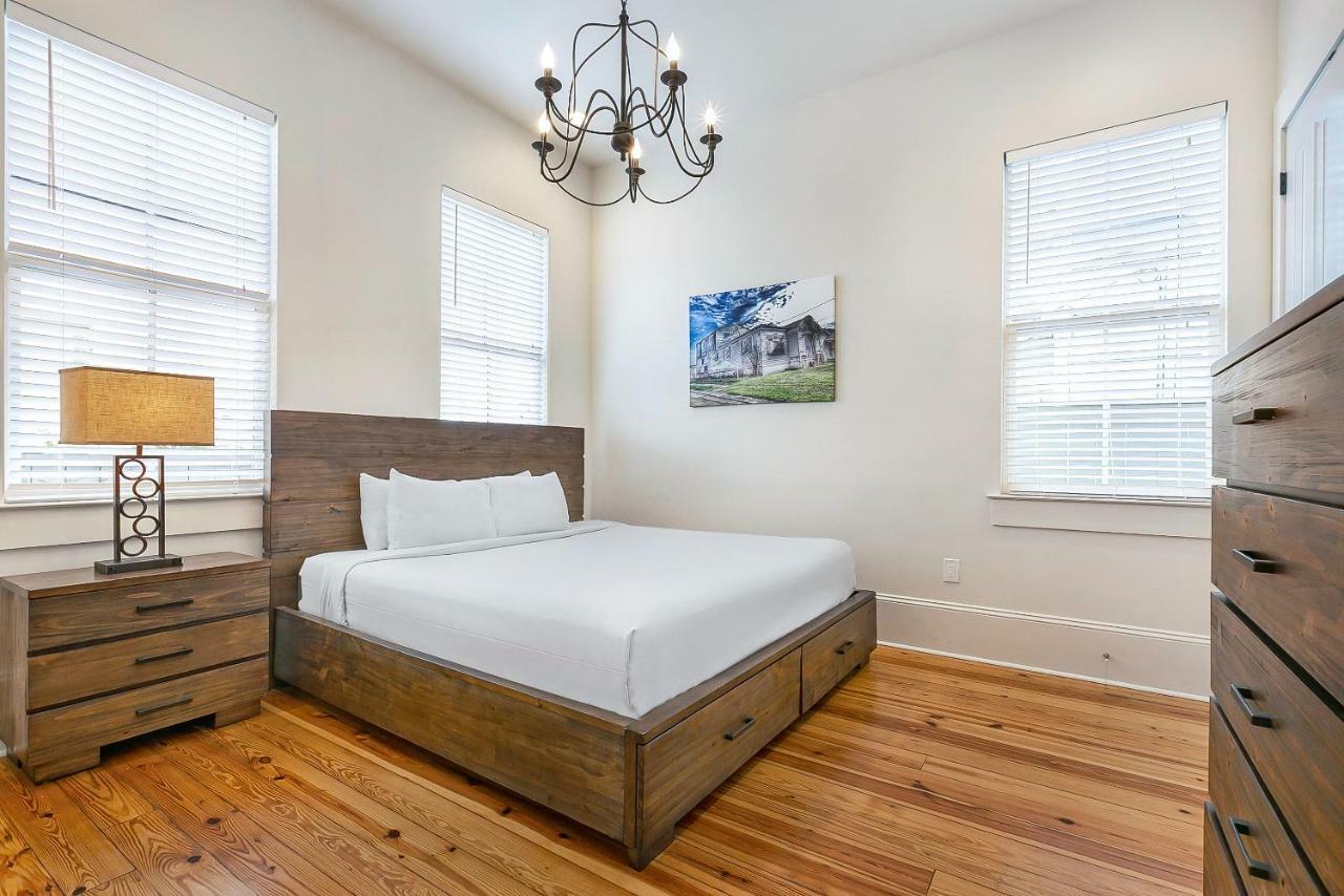 Hosteeva 3 Bedroom Cottage Close To St Charles 5 M Ride To Fq New Orleans Dış mekan fotoğraf